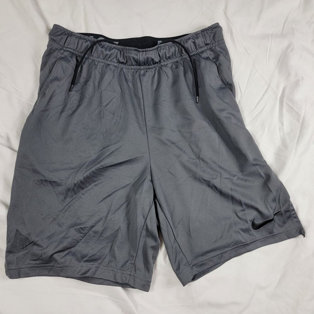 Nike Mens Small Dri Fit Gray Athletic Shorts Outdoors Running Walking Comfort